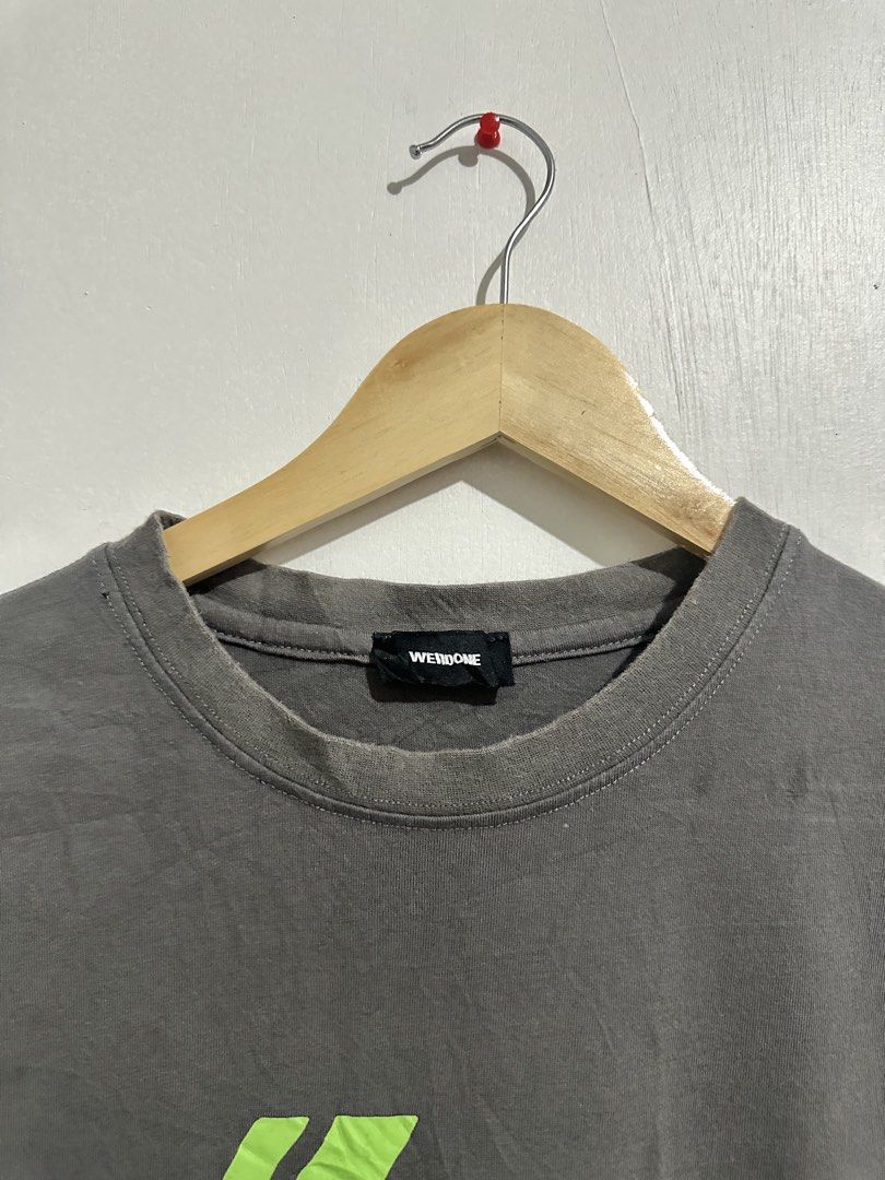 welldone (Category: Formal Shirts) located in Digos. Submitted by ken18_hawk (Listing ID 1461154286, Image 3). Description: WELLDONE 20x26.5 no issues good condition color rate 9/10 dm to purchase.