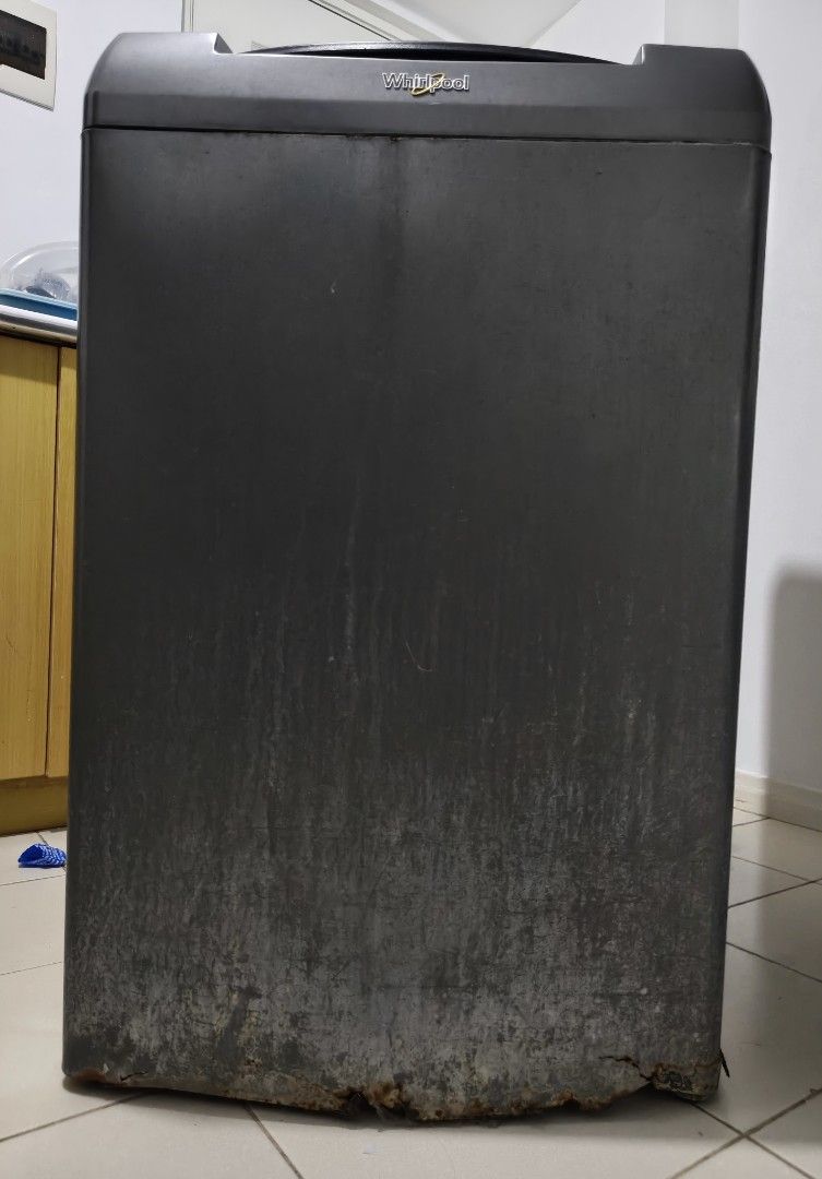 Whirlpool LHB802 8kg automatic washing machine (Category: Washing Machines and Dryers) located in Cavite. Submitted by kn11ght (Listing ID 1461210814, Image 2). Description: for sale: Whirlpool LHB802 8kg automatic washing machine 👀 WHAT YOU SEE IS WHAT YOU GET 👍 10 years and still works 👍 No history of repair 👍 Can test 👍 RFS: We have a new one 👍 Price is negotiable ☑️ Tilted frontwards ☑️ Rusted Bottom ☑️ Location of WM: Manila ☑️ Does no