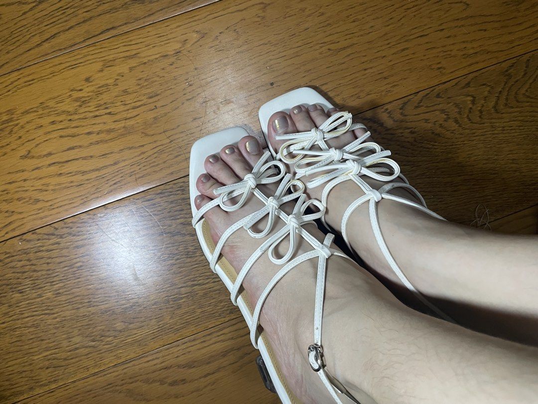 White Strappy Square Toe Heels with Bow Details (Category: Heels) located in Manila. Submitted by ellie_owl (Listing ID 1461231791, Image 2). Description: Bought this for 1799 slightly used. Selling it now for 750 slightly negotiable for surw buyer only!! .