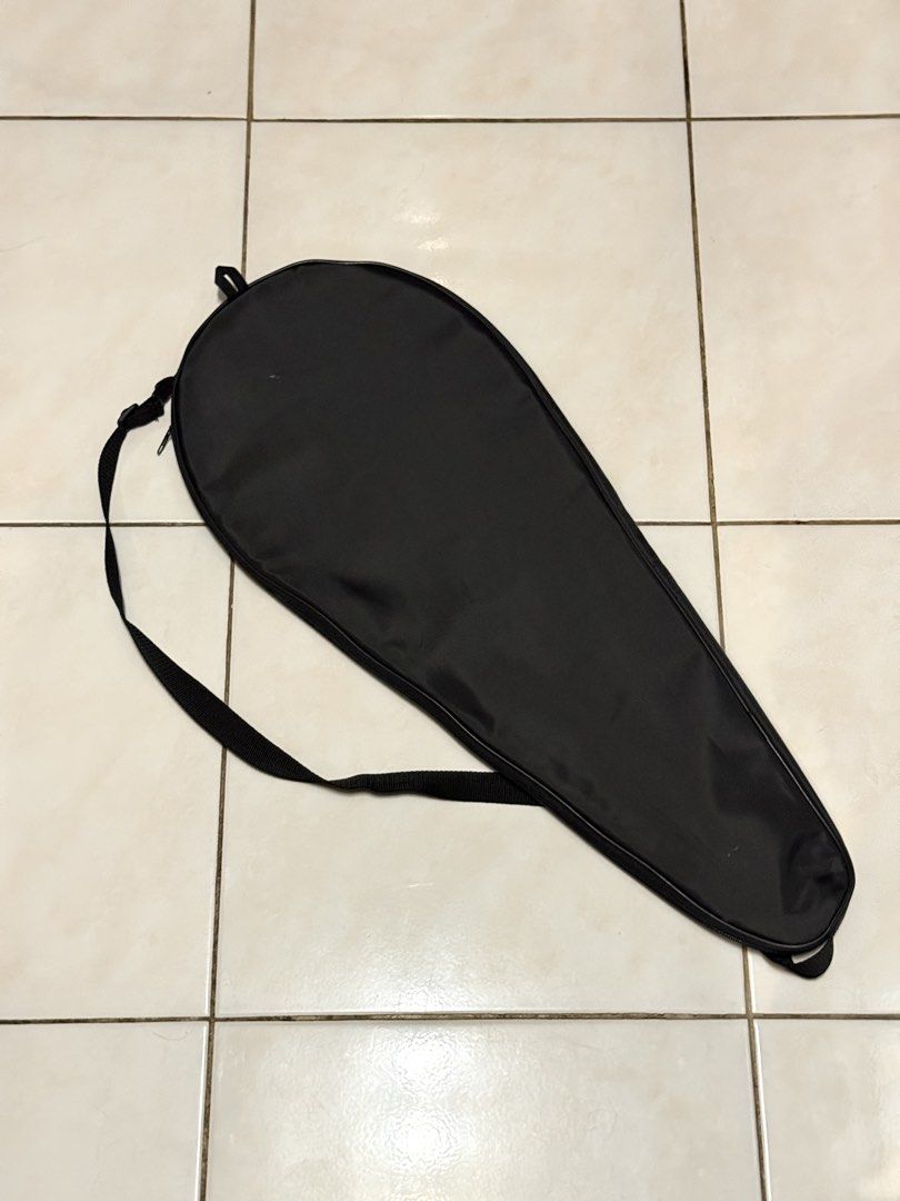 Wilson racket bag (black & white) (Category: Racket and Ball Sports) located in Marikina City. Submitted by declutteringera (Listing ID 1461272982, Image 2). Description: .