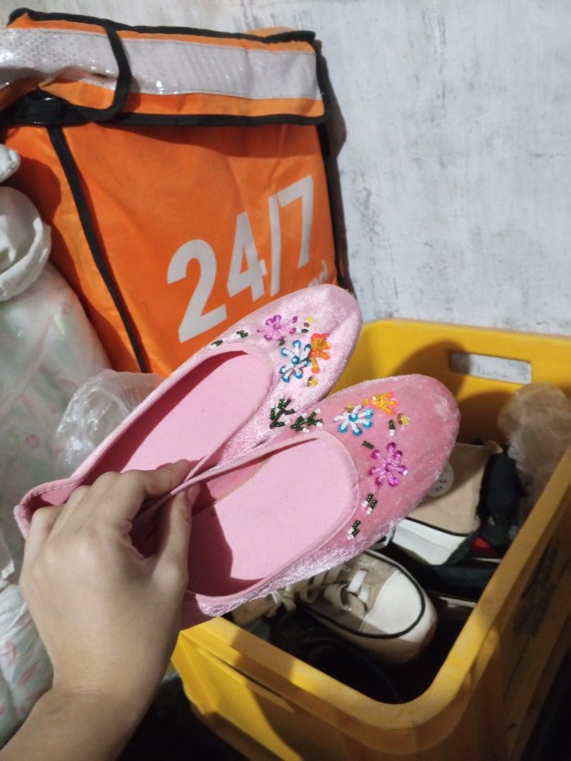 women doll shoes (Category: Sandals) located in Palayan City. Submitted by animo_flore (Listing ID 1461294042, Image 1). Description: .