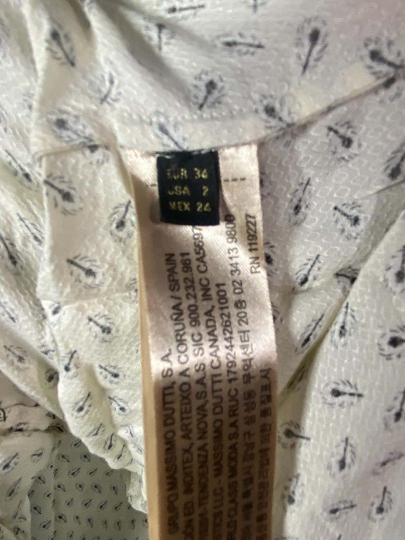 Women's Massimo Dutti · Beige (Category: Longsleeves) located in Taguig. Submitted by owlthrifty (Listing ID 1461134526, Image 3). Description: Size:XS-Small Good as new ✔️💯 In excellent condition ✔️💯.