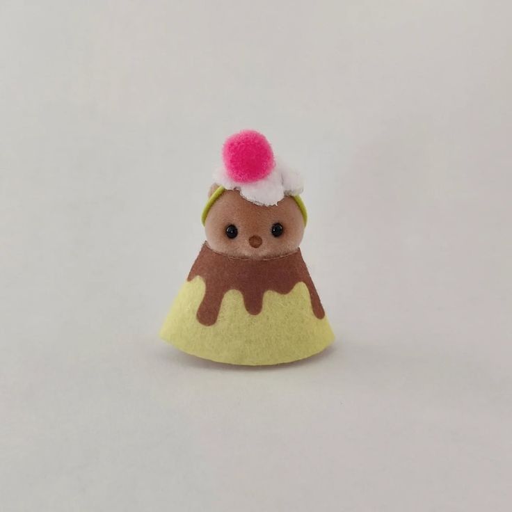 WTB LF: PUDDING OTTER (Category: Designer & Blind Box Toys) located in Paranaque City. Submitted by pink.essence (Listing ID 1461302155, Image 2). Description: plspls looking for a seller or trade if trade I have rock otter or pink bunny uft drop your offers! x op x rude .