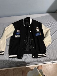 (Category: ) located in . Submitted by tatasthriftstitch (Listing ID 1461309621, Image 1). Description: .