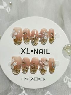 (Category: ) located in . Submitted by jangmiscloset (Listing ID 1461231407, Image 1). Description: .