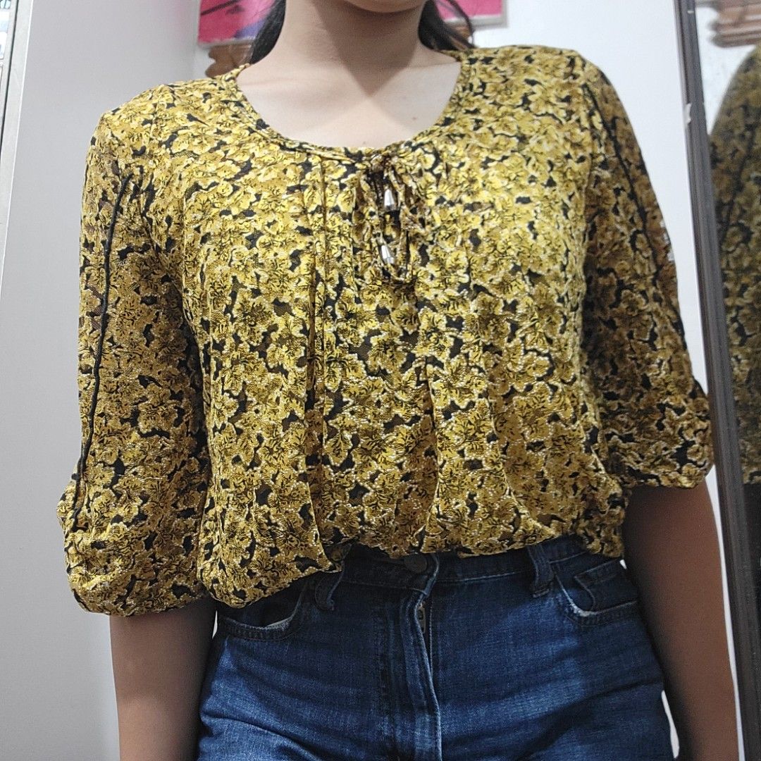 Yellow Floral Lace Blouse (Category: Blouses) located in Quezon City. Submitted by akiyostudios (Listing ID 1461311609, Image 3). Description: - fits m.
