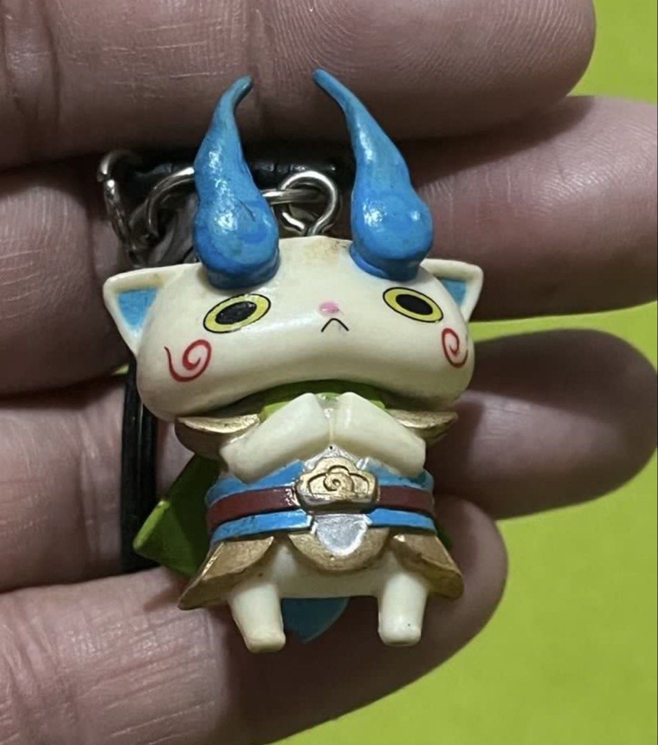Yokai white bag charm (set#4) (Category: Luxury Accessories) located in Paranaque City. Submitted by bonsaiart (Listing ID 1461319820, Image 1). Description: Pre owned Good condition 235+sf Payment via GCASH or paymaya No to meetup No to cop / cod Shipping via j&t only No breaking of set or bundle.