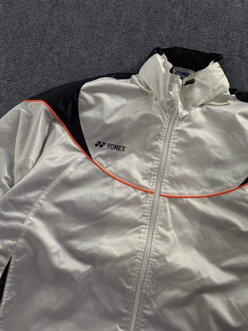 Yonex windbreaker packable Hood (Category: Coats, Jackets and Outerwear) located in Manila. Submitted by j4y_thrift (Listing ID 1461192996, Image 3). Description: Note: Color may due to lightning conditions please please manage your expectations since item are used.