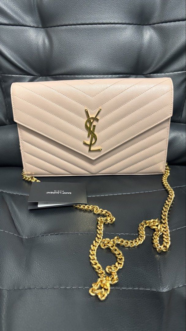 YSL Pale pink classic cassandre wallet on chain (Category: Luxury Bags & Wallets) located in Manila. Submitted by luxemax_09 (Listing ID 1461167391, Image 3). Description: .