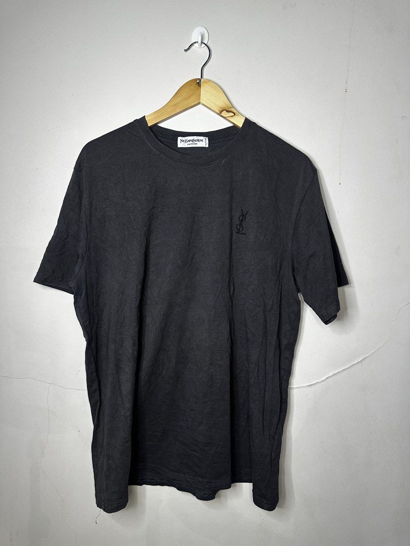YVES SAINT LAURENT (Category: Tshirts & Polo Shirts ) located in Molave. Submitted by thriftmate13 (Listing ID 1461128847, Image 1). Description: .