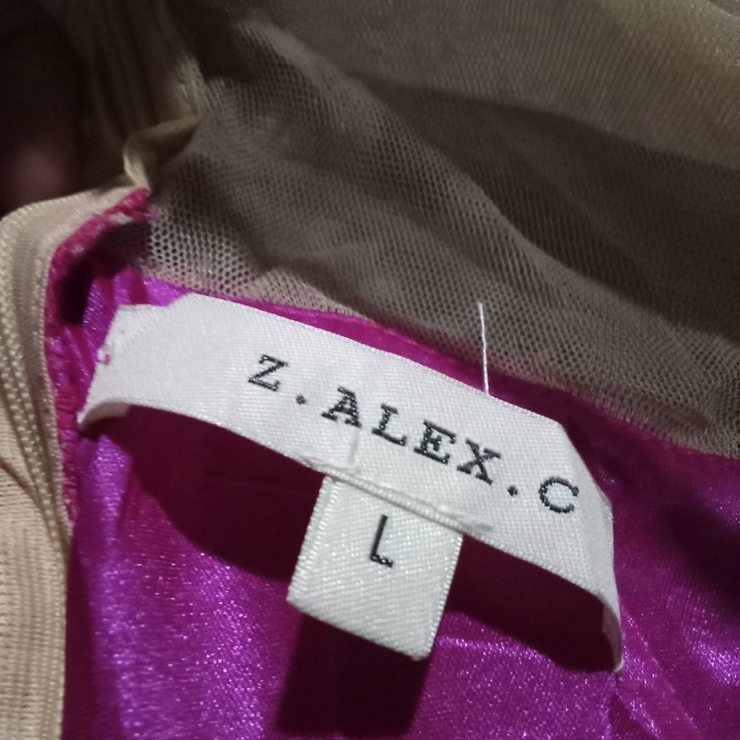 Z Alex c (Category: Dresses) located in Manila. Submitted by tcbukay_zxc25 (Listing ID 1461252116, Image 3). Description: good condition.