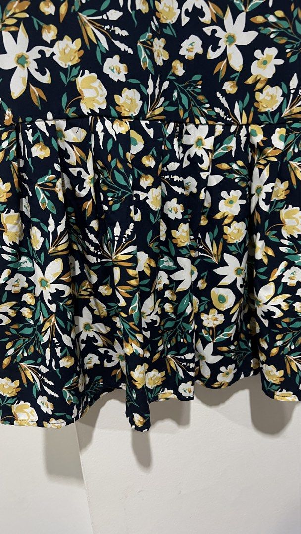 Zanzea Floral Dress (Category: Dresses) located in Cebu City. Submitted by fromreggg (Listing ID 1461129340, Image 2). Description: Zanzea Floral Dress M on tag Fits M-XL P250.