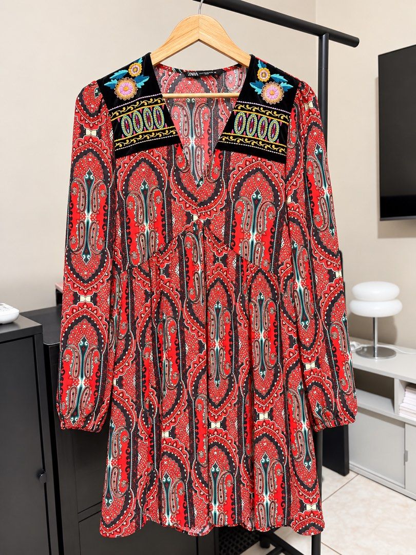 Zara boho dress (Category: Dresses) located in Manila. Submitted by ramz19 (Listing ID 1461288125, Image 1). Description: Can fit up to semi large Like new .