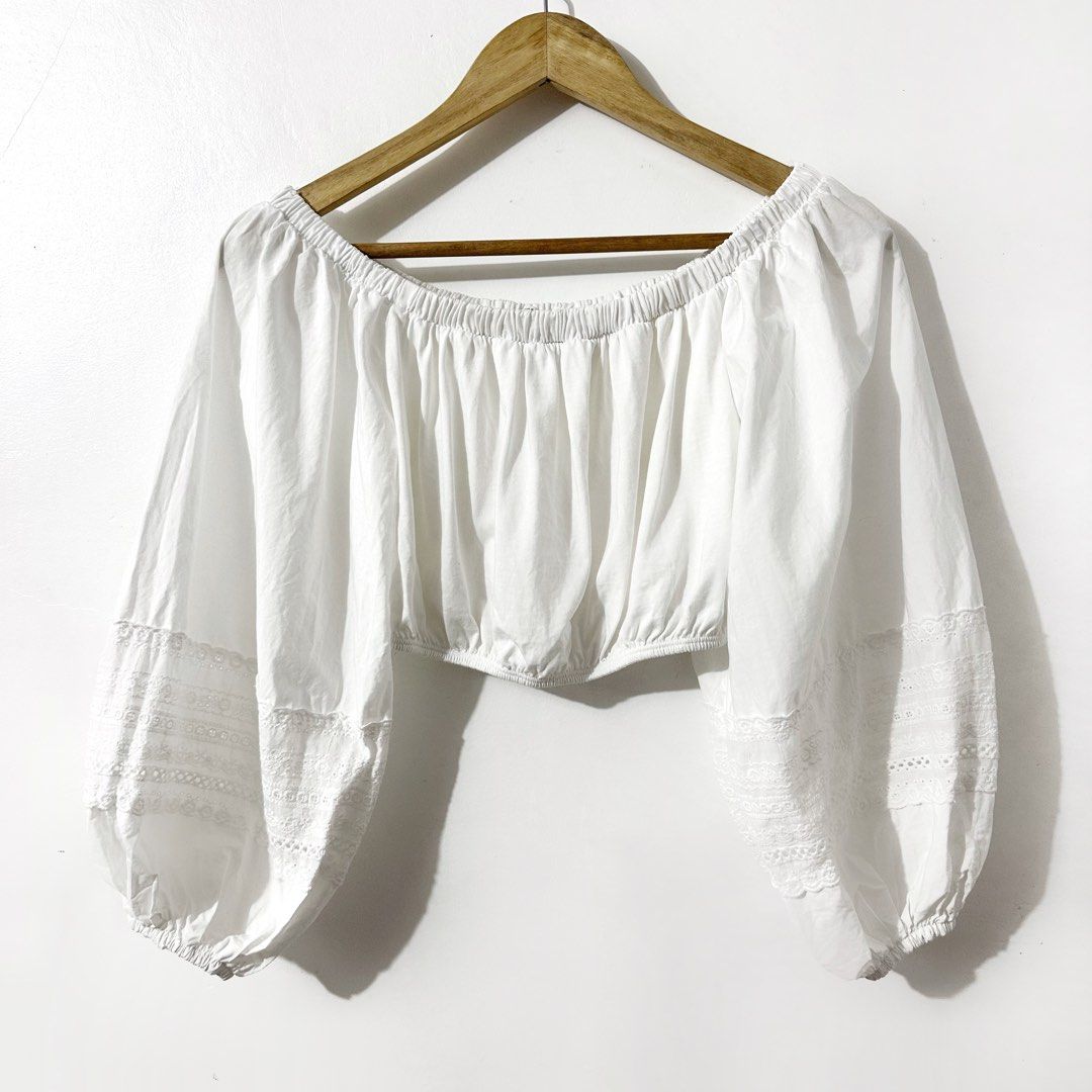 Zara Eyelet Offshoulder (Category: Blouses) located in Taguig. Submitted by intransitforyou (Listing ID 1461285075, Image 1). Description: .