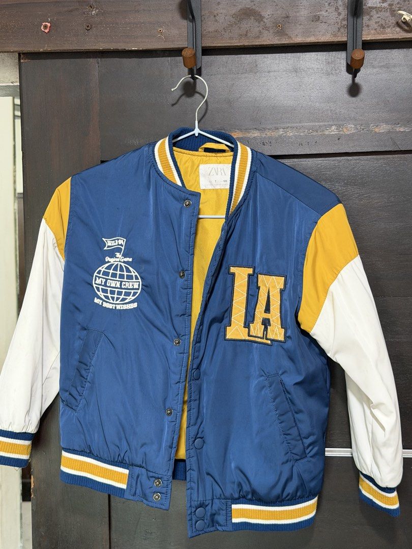 Zara Kids Jacket Size 7 (Category: Babies & Kids Fashion) located in Pasig City. Submitted by 2twice_loved (Listing ID 1461124302, Image 2). Description: .