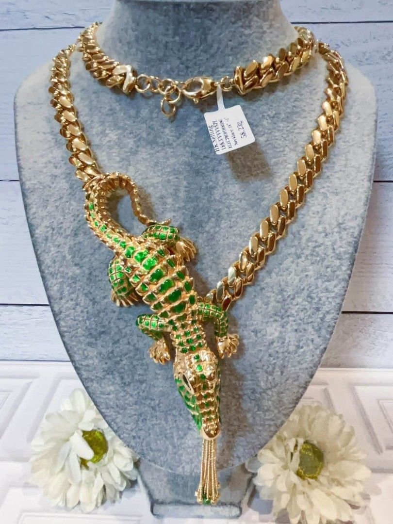 18k Hk setting gold electroform alligator necklaces (Category: Necklaces) located in Manila. Submitted by bhelgoldseller2ndaccount (Listing ID 1461373100, Image 1). Description: New!!✨New!!✨New!! Authentic 18k Hk Golds 💯pawnable/naisasanla 💯with high appraisal rate 💯good investment 💯Direct supplier price 👉OPEN for resellers 🌺please take time to evaluate their actual sizes and grams 👉Best panggift for all occasions ✅ Sold per grams not per 