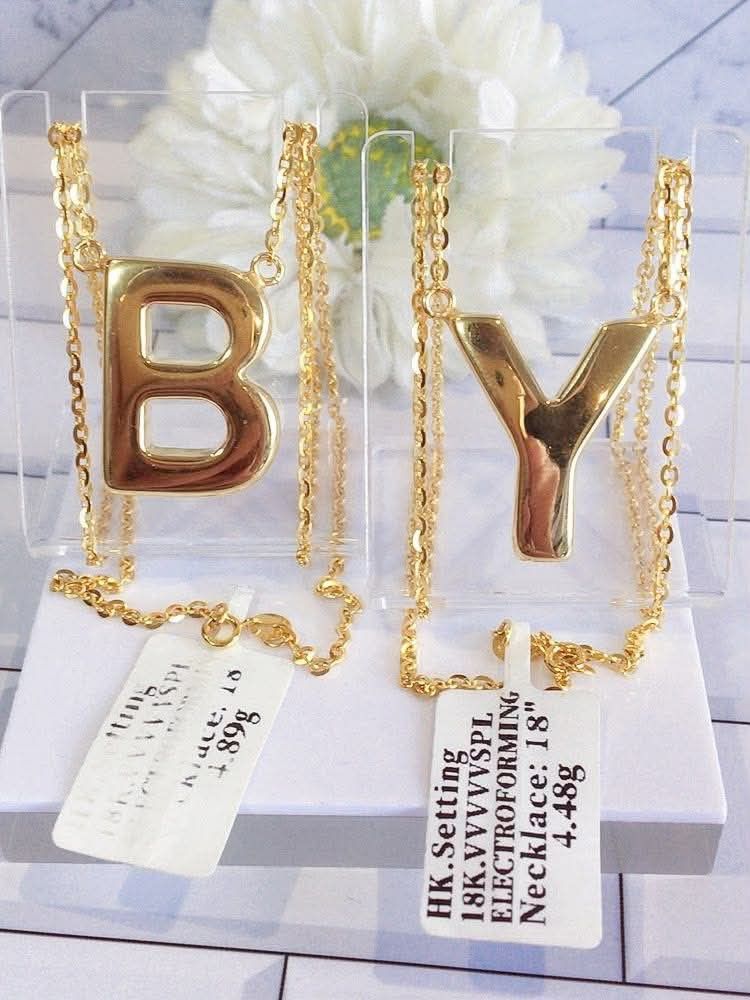 18k Hk setting gold electroform initial necklace (Category: Necklaces) located in Manila. Submitted by bhelgoldseller2ndaccount (Listing ID 1461474738, Image 3). Description: New!!✨New!!✨New!! Authentic 18k Hk Golds 💯pawnable/naisasanla 💯with high appraisal rate 💯good investment 💯Direct supplier price 👉OPEN for resellers 🌺please take time to evaluate their actual sizes and grams 👉Best panggift for all occasions ✅ Sold per grams not per pie