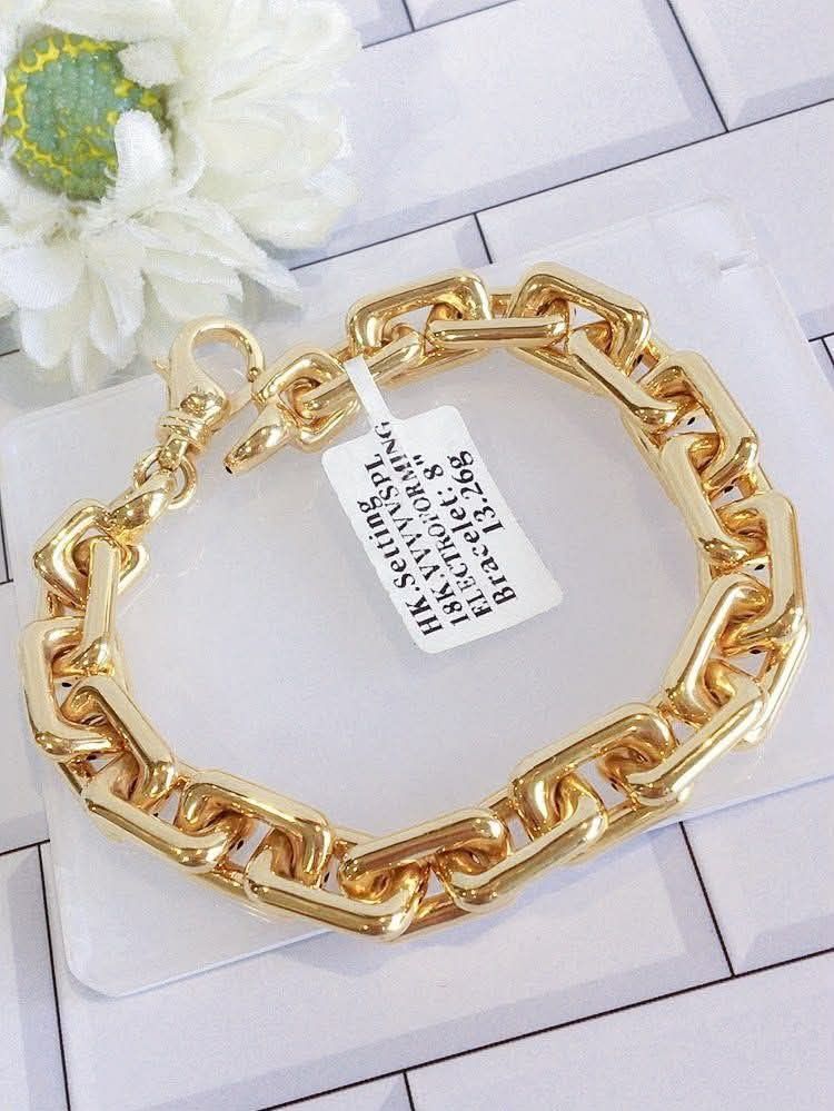 18k Hk setting gold electroform Bottega bracelet (Category: Bracelets) located in Manila. Submitted by bhelgoldseller2ndaccount (Listing ID 1461508398, Image 1). Description: New!!✨New!!✨New!! Authentic 18k Hk Golds 💯pawnable/naisasanla 💯with high appraisal rate 💯good investment 💯Direct supplier price 👉OPEN for resellers 🌺please take time to evaluate their actual sizes and grams 👉Best panggift for all occasions ✅ Sold per grams not per pie