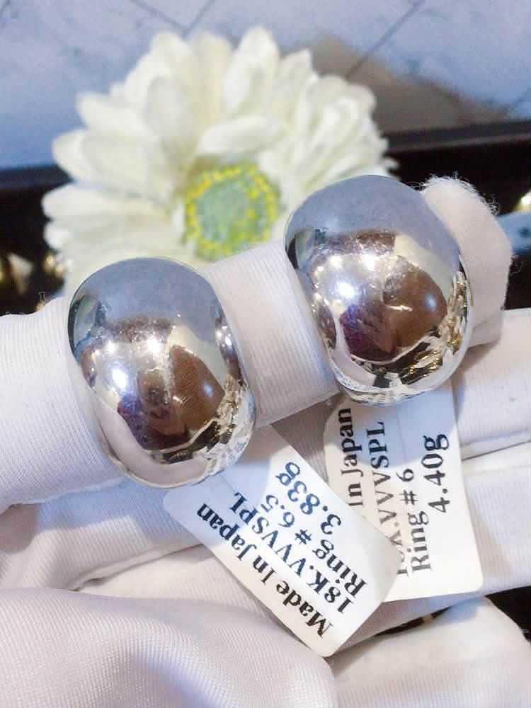 18k Japan gold dome ring (Category: Rings) located in Manila. Submitted by bhelgoldseller2ndaccount (Listing ID 1461383837, Image 3). Description: New!!✨New!!✨New!! Authentic 18k Japan Golds 💯pawnable/naisasanla 💯with high appraisal rate 💯good investment 💯Direct supplier price 👉OPEN for resellers 🌺please take time to evaluate their actual sizes and grams 👉Best panggift for all occasions ✅ Sold per grams not per piece Kya lowest price ✅With