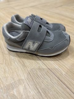 (Category: ) located in . Submitted by closetsale28 (Listing ID 1461379983, Image 1). Description: .