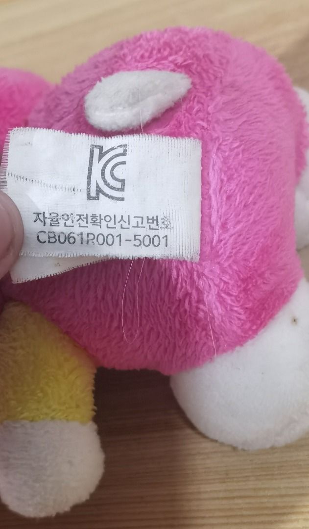 2015 Sanrio - Hello Kitty x Rody Plush Charm (Category: Plushies & Soft Toys) located in Taguig. Submitted by kalabasza (Listing ID 1461384320, Image 2). Description: 📌 This is a preloved item. Please manage your expectation. 📌 Actual item posted. 📌 Item is in good condition. 📌 Product Color may slightly vary due to Photographic Lighting. 📌 Location: Taguig 📌 MOP: GCash. Payment first before ship. 📌 MOD: J&T, LBC, GoGo or Lalamove. 📌 DF/S