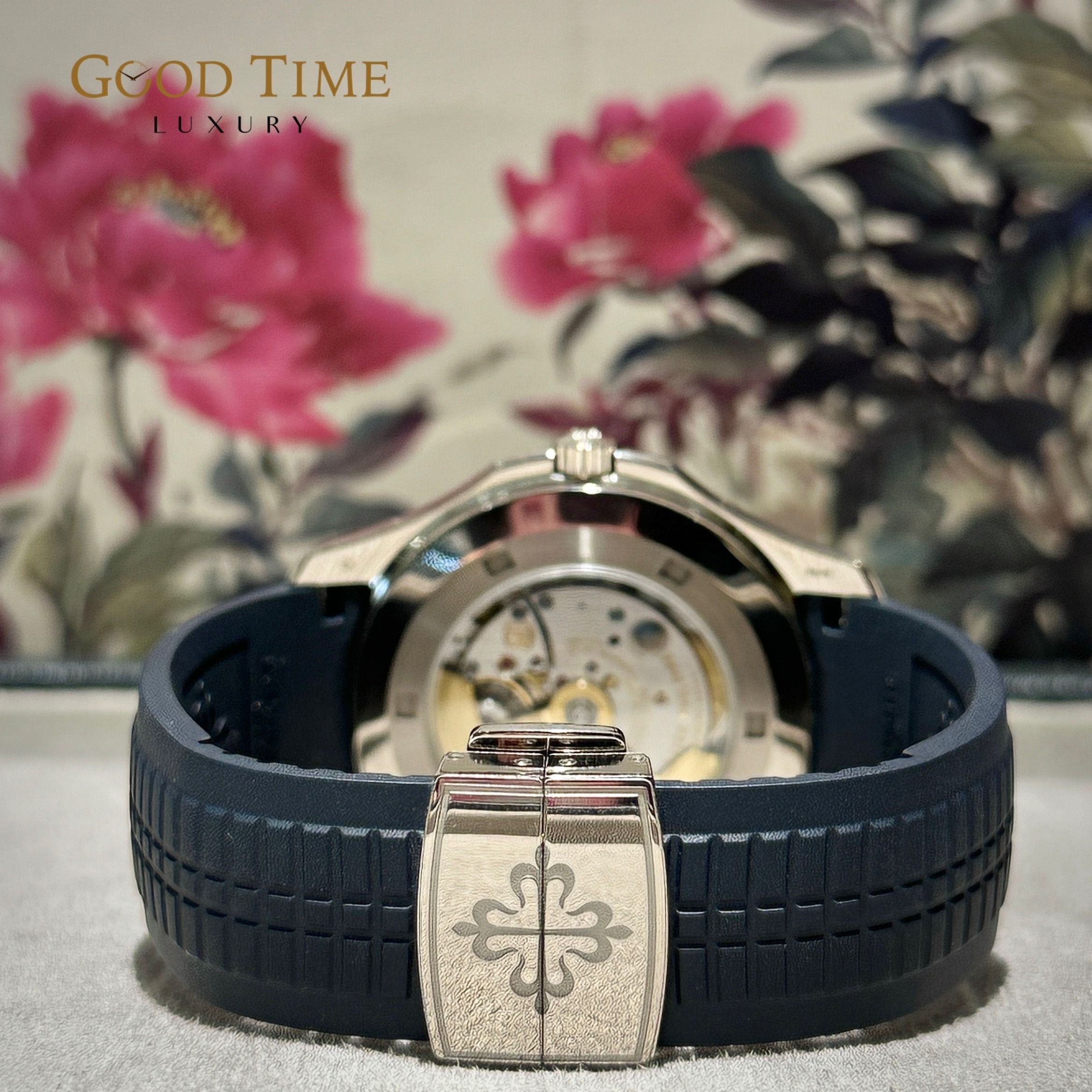 2022 Unpolished MINT Patek Philippe 5168G White Gold 42mm Aquanaut Blue Dial (Category: Watches) located in Singapore. Submitted by goodtimeluxury (Listing ID 1461423110, Image 2). Description: Brand: Patek Philippe Model: 5168G White Gold 42mm Aquanaut Blue Dial Year: 2022 Box and Papers: Yes local ad Description: Unpolished Mint condition sticker since day 1, NEW Buckle type from 2022 onwards only Payment mode: - Bank Transfer, Paynow, Cash - A