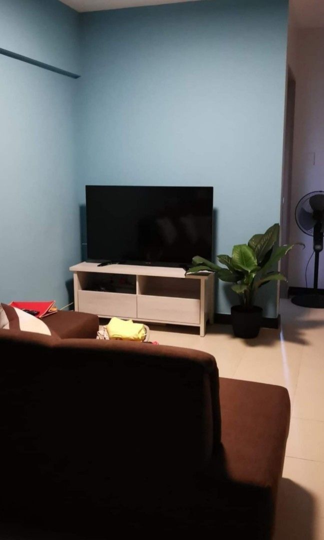 2 bedroom Unit with Parking (Category: Apartments & Condos) located in Caloocan City. Submitted by cleverpenguin_d60d2f (Listing ID 1461542843, Image 2). Description: For Sale: 2-BR Unit with Parking at Alea Residences Selling Price: ₱6,000,000 (Negotiable) Property Highlights: Location: Alea Residences (15 mins to Entertainment City, Okada & MOA) Size: 68 sqm | 2 Bedrooms | 1 Bathroom | 1 Parking Space View: Rare, unblocked view Inclusions (Full