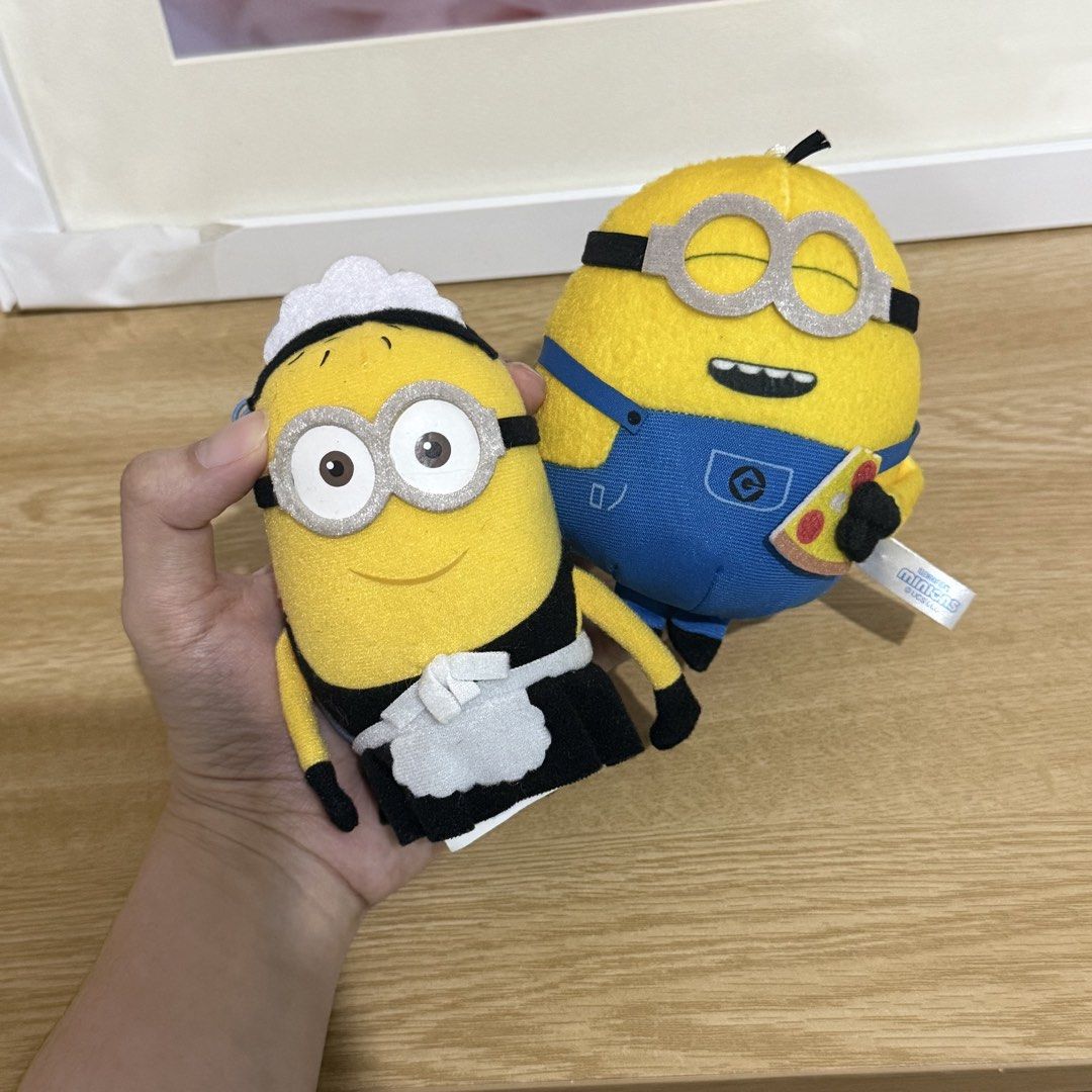 2pcs set Universal Studio Minion mini plush stuffies stuffed toy (Category: Plushies & Soft Toys) located in San Juan City. Submitted by lovegoeson (Listing ID 1461544317, Image 2). Description: .