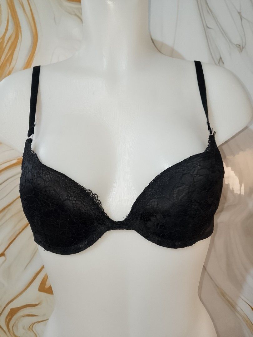 34a Primark Black Lace Push-Up Bra 34A (Category: Undergarments & Loungewear) located in Manila. Submitted by truecrystal-1407 (Listing ID 1461346152, Image 1). Description: - Brand: Primark - Style: Black Lace Push-Up Bra - Features: Adjustable straps, hook-and-eye closure - Design: Delicate lace overlay on cups, sheer mesh band - Versatile: Suitable for everyday wear or special occasions.