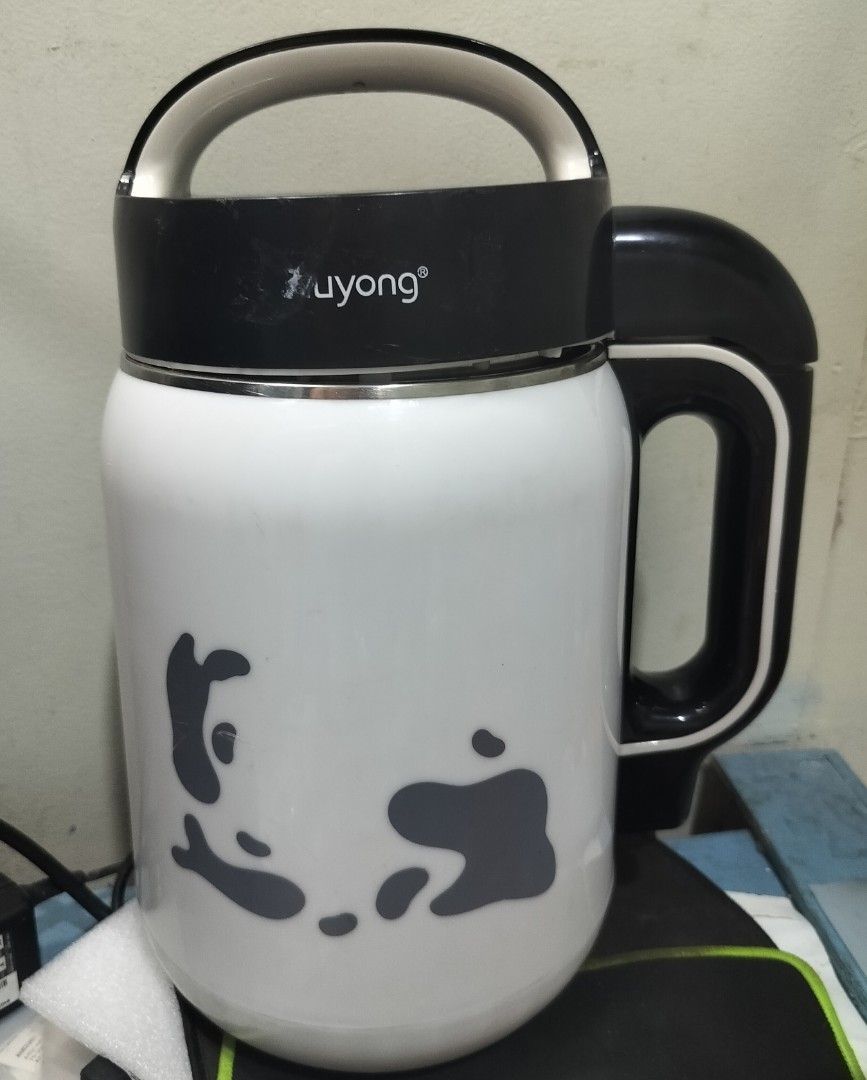 3L Multifunction Blender (Category: Juicers, Blenders & Grinders) located in Cainta. Submitted by whiteelephantph (Listing ID 1461462766, Image 2). Description: 2nd hand good working condition For Rice Cereal, Wet Beans, Dried Beans, Tea and Juicer Included power cable Pick up or lalamove 450 only bawas kalat lang Pm is the Key!.