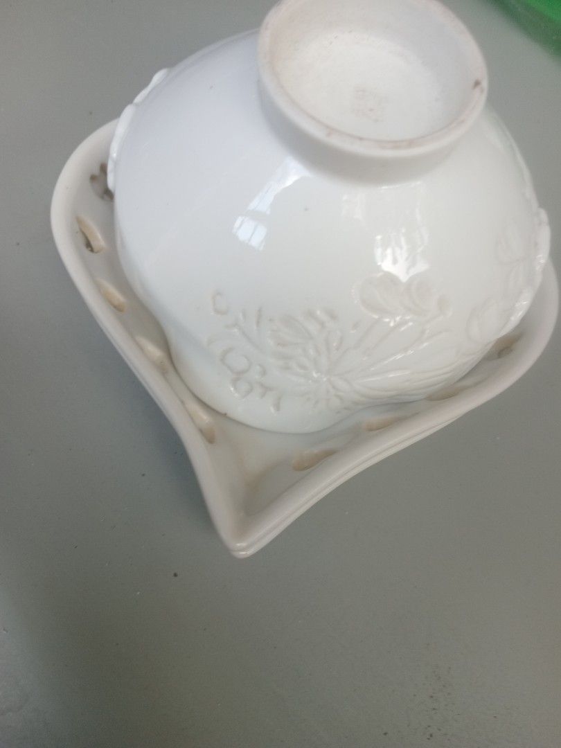 3pcs.white Japan branded table ware for your needs (Category: Other Kitchenware & Tableware) located in Manila. Submitted by padillahe35291 (Listing ID 1461396524, Image 3). Description: 3 pcs.saucer and pourer for your needs.