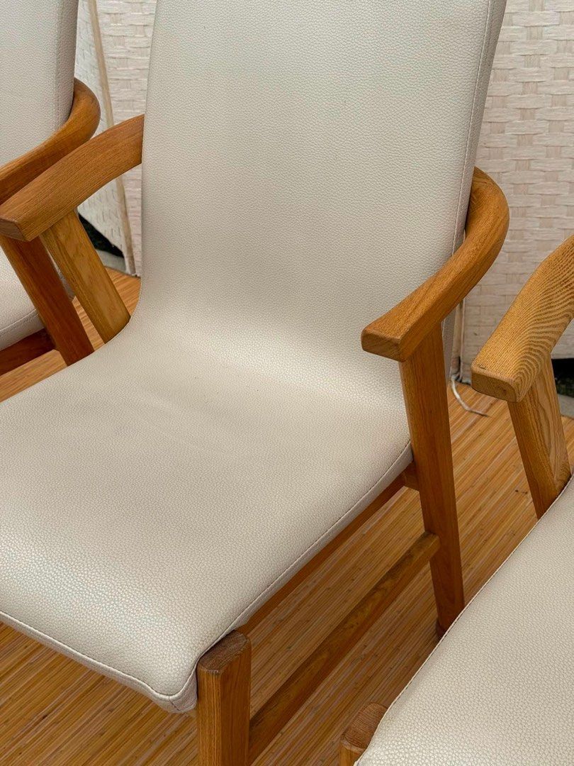 4PCS LEATHER ACCENT CHAIR OR DINING CHAIR SOLID WOOD FRAME (Category: Chairs) located in Manila. Submitted by jerichocal17856 (Listing ID 1461428985, Image 2). Description: JAPAN SURPLUS 4PCS LEATHER ACCENT CHAIR OR DINING CHAIR SOLID WOOD FRAME IN GOOD CONDITION SIZE: 18H x 20L x 19.5W inches.