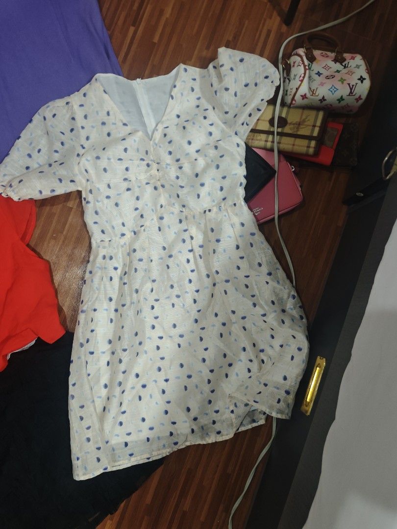 5 Korean Dress Bundle (Category: Dresses) located in Santa Rosa. Submitted by sassycollection. (Listing ID 1461395804, Image 3). Description: - All dress no issues - Best for 5'4 below in height - For waist 26-28 only - All in good condition - Reason for selling, decluttering. - Fixed bundle price.