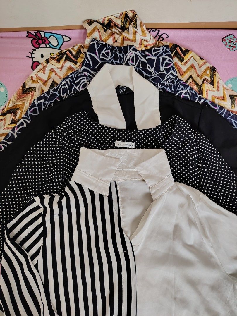 5 PCS Ladies Clothes Bundle 3 (Category: Longsleeves) located in Zamboanga. Submitted by elzza_846 (Listing ID 1461350080, Image 1). Description: 👚 5 pcs for only ₱300! Preloved clothes, lightly used and in good condition. Mixed styles, perfect for casual wear or pambahay..