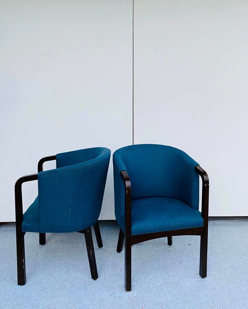 6PCS BLUE ACCENT CHAIRS (Category: Chairs) located in Manila. Submitted by jerichocal17856 (Listing ID 1461430561, Image 3). Description: “JAPAN SURPLUS” 6PCS BLUE ACCENT CHAIRS SIZE: 22L” x 23W” x 19Sh” x 32H” inches (AS-IS ITEM) IN GOOD CONDITION.
