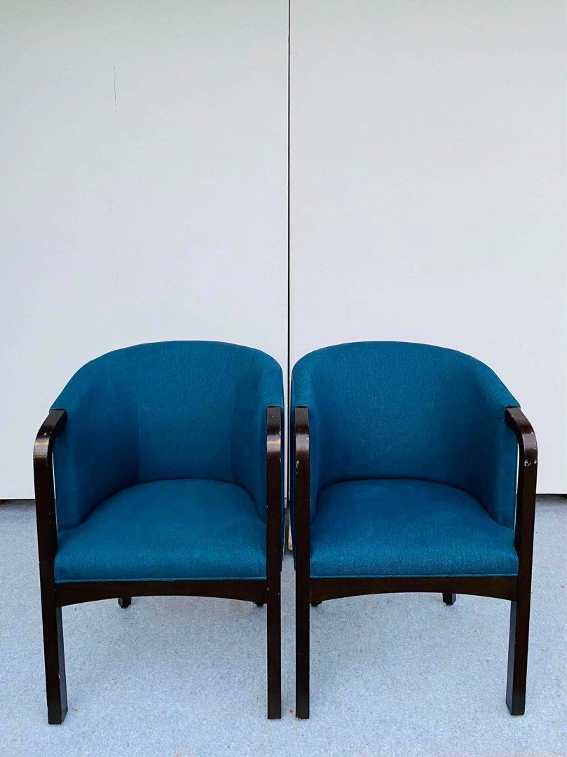 6PCS BLUE ACCENT CHAIRS (Category: Chairs) located in Manila. Submitted by jerichocal17856 (Listing ID 1461430561, Image 1). Description: “JAPAN SURPLUS” 6PCS BLUE ACCENT CHAIRS SIZE: 22L” x 23W” x 19Sh” x 32H” inches (AS-IS ITEM) IN GOOD CONDITION.