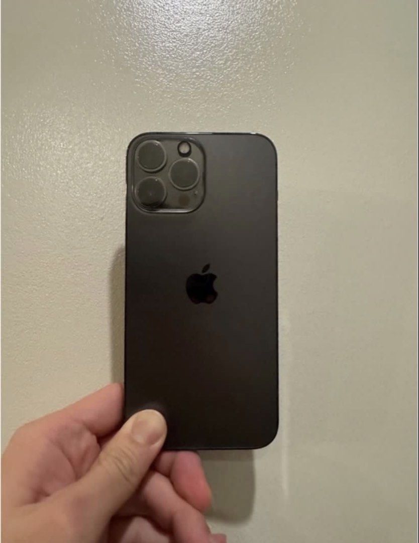 (84%🔋）iPhone 13 Pro Max 256 GB (Category: iPhone 13 Series) located in Makati City. Submitted by bb5966 (Listing ID 1461517327, Image 2). Description: *Makati Pick up only 🔥iPhone 13 Pro Max 256 GB 🔥 RHINOSHIELD Harry Porter Collection 🔥84% Battery Health 🔥Works normal and well 🔥Original Box / other brand Charge Cable 🔥With Screen and lens protection .