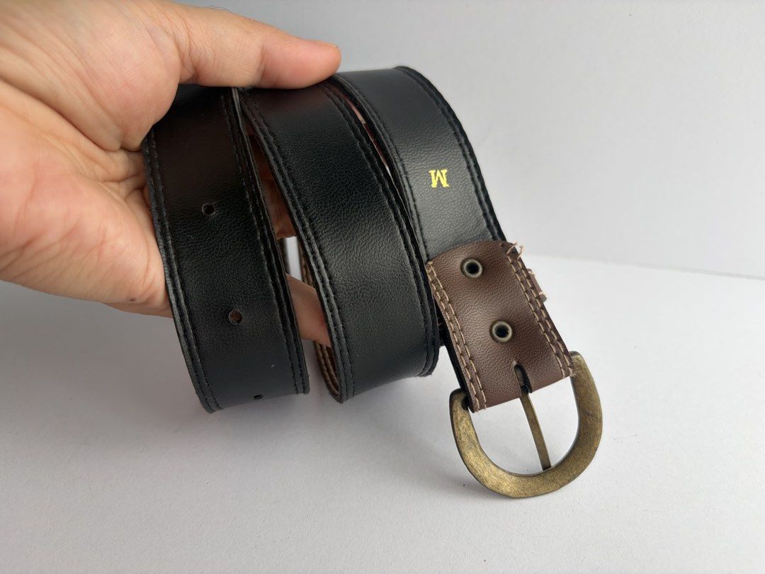 9. Brown Leather Belt 49 (Category: Belts) located in Quezon City. Submitted by wagwagan_ukay_blues (Listing ID 1461468733, Image 3). Description: From Japan In good condition ❗️please expect signs of usage Hole size - 21” -26” Width -.7” Overall - 28”.