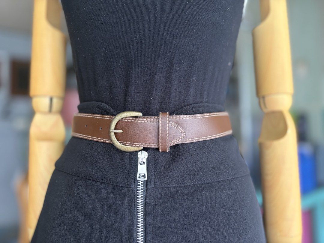 9. Brown Leather Belt 49 (Category: Belts) located in Quezon City. Submitted by wagwagan_ukay_blues (Listing ID 1461468733, Image 1). Description: From Japan In good condition ❗️please expect signs of usage Hole size - 21” -26” Width -.7” Overall - 28”.