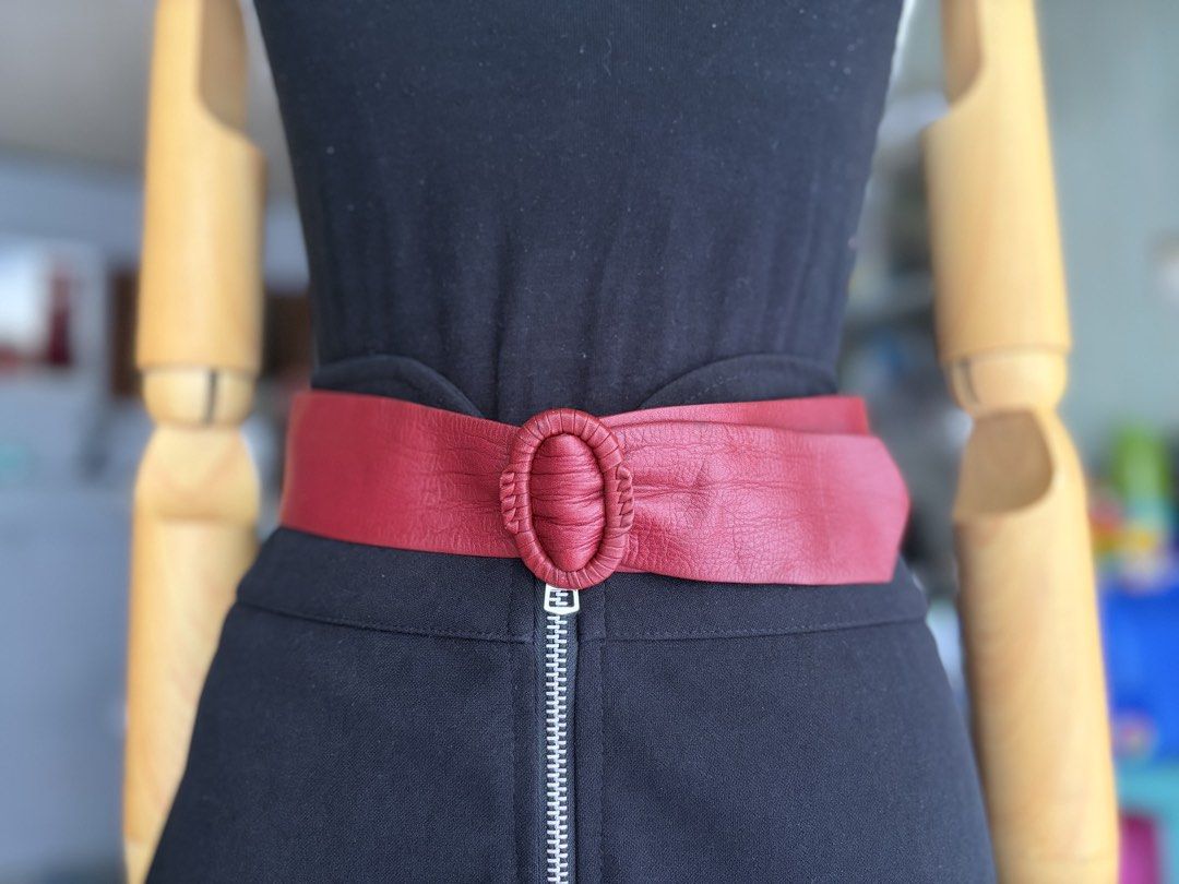 9. Maroon Leather Belt (Category: Belts) located in Quezon City. Submitted by wagwagan_ukay_blues (Listing ID 1461467371, Image 1). Description: From Japan In good condition ❗️please expect signs of usage Width -1.9” Overall - 33”.