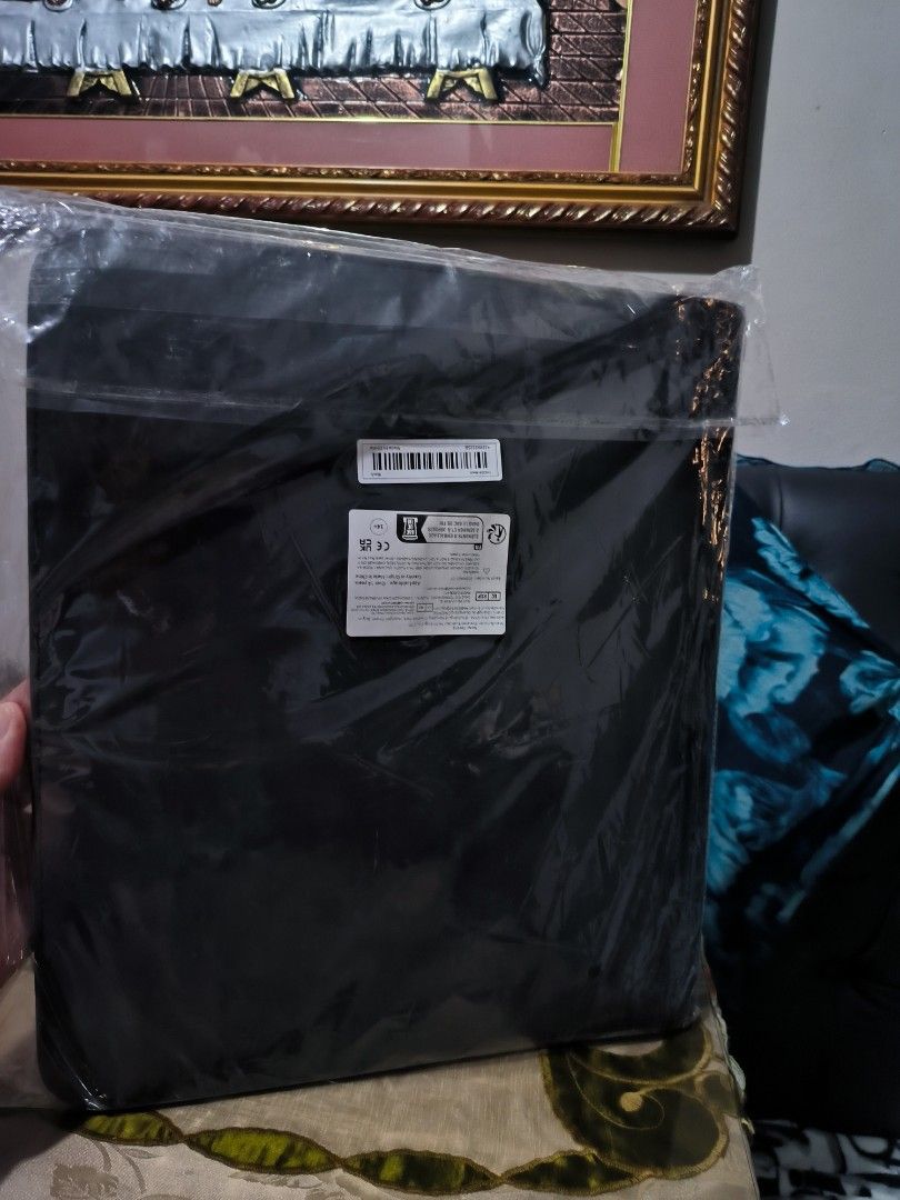 9 Pocket Binder for TopLoader for NBA cards. (Category: Trading Cards Accessories) located in Bulacan. Submitted by tripledouble532 (Listing ID 1461353770, Image 1). Description: FOR SALE BRAND NEW 9 POCKET BINDER FOR TOPLOADERS/HARD CASE FITS 216 CARDS..