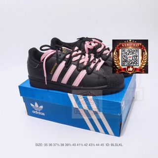 (Category: ) located in . Submitted by shoes.locker (Listing ID 1461427956, Image 1). Description: .