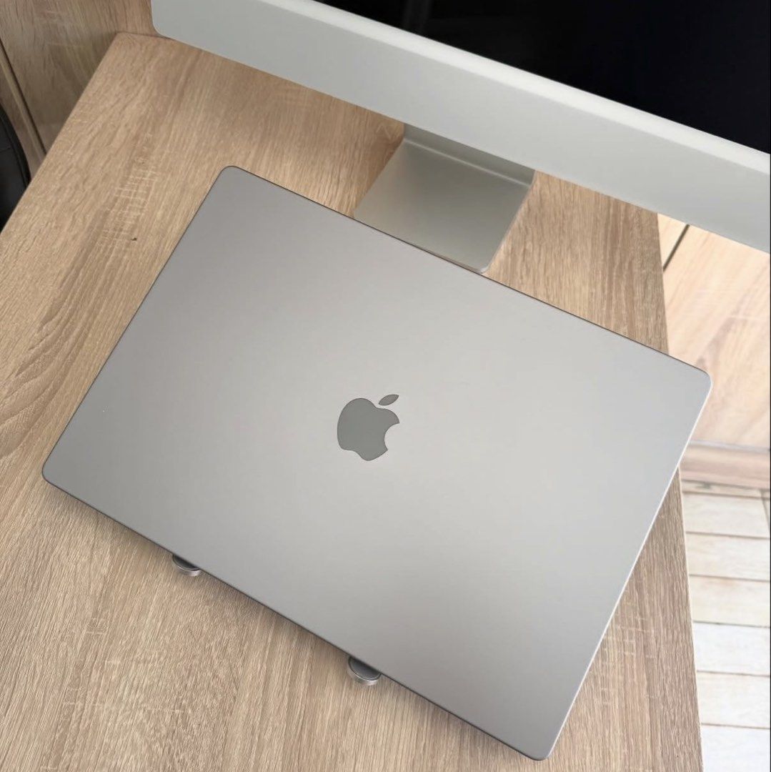 💻 MacBook Pro 16-inch — M1 Pro Chip (Category: Laptops & Notebooks) located in Cavite. Submitted by wildhawk-a09fc9 (Listing ID 1461519791, Image 2). Description: 💻 MacBook Pro 16-inch — M1 Pro Chip Selling my MacBook Pro 16-inch with M1 Pro, a powerful and reliable machine that still performs exceptionally well in 2026. 🔹 Specifications • Chip: Apple M1 Pro • Display: 16-inch Liquid Retina XDR • RAM: 16GB Unified Memory • Storage: 512GB SSD •