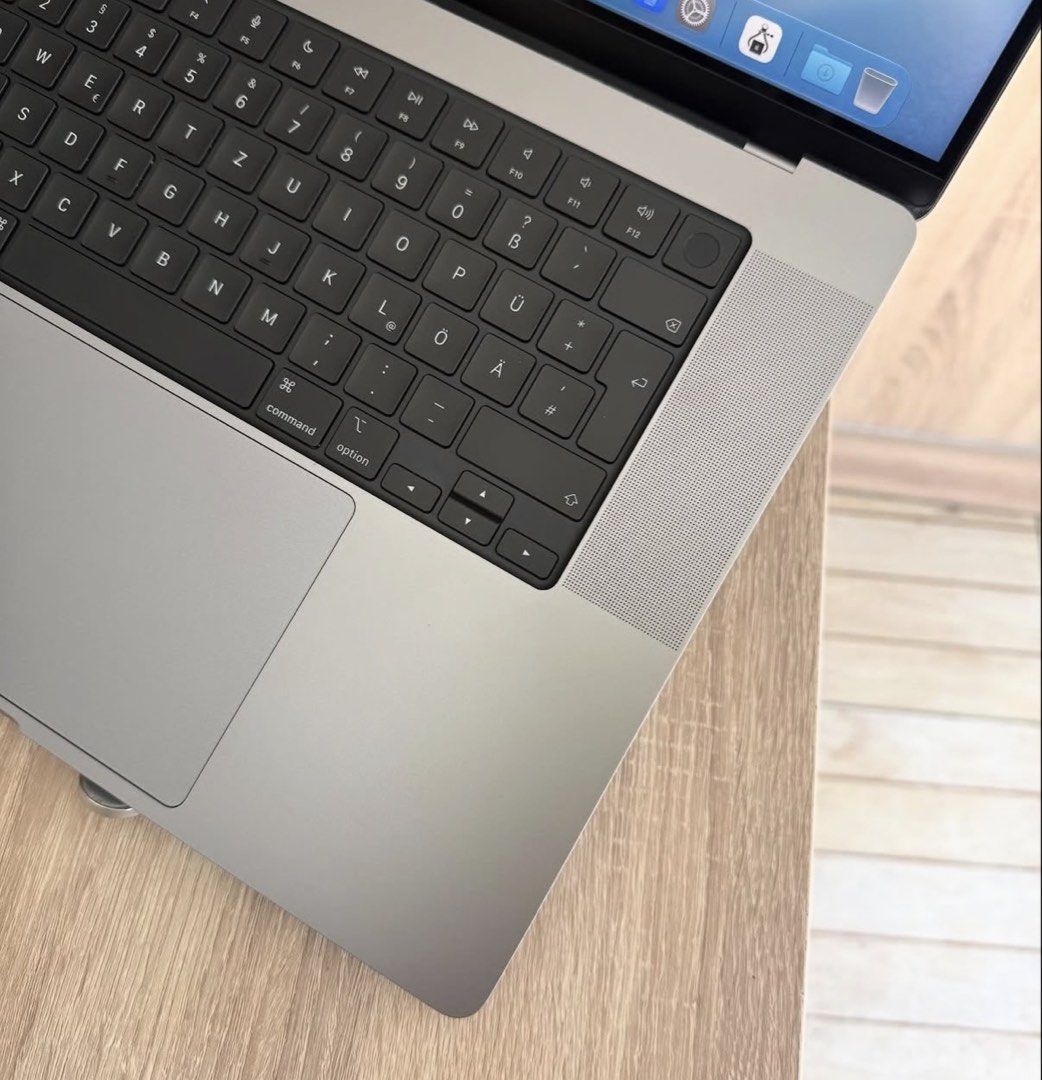 💻 MacBook Pro 16-inch — M1 Pro Chip (Category: Laptops & Notebooks) located in Cavite. Submitted by wildhawk-a09fc9 (Listing ID 1461519791, Image 3). Description: 💻 MacBook Pro 16-inch — M1 Pro Chip Selling my MacBook Pro 16-inch with M1 Pro, a powerful and reliable machine that still performs exceptionally well in 2026. 🔹 Specifications • Chip: Apple M1 Pro • Display: 16-inch Liquid Retina XDR • RAM: 16GB Unified Memory • Storage: 512GB SSD •