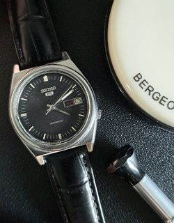 (Category: ) located in . Submitted by vintagewatches39 (Listing ID 1461421066, Image 1). Description: .