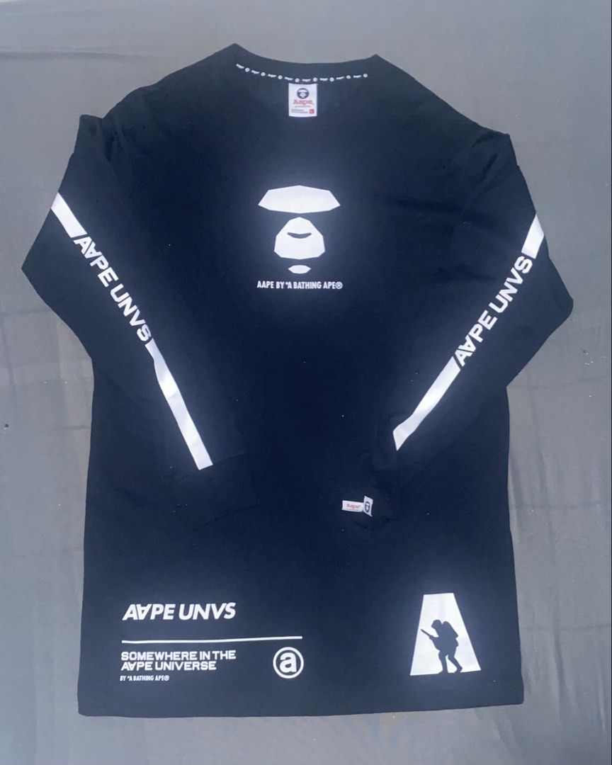AAPE REFLECTORIZE (Category: Activewear) located in Manila. Submitted by mr.borreros (Listing ID 1461449678, Image 3). Description: May less pa sa sure buyer.
