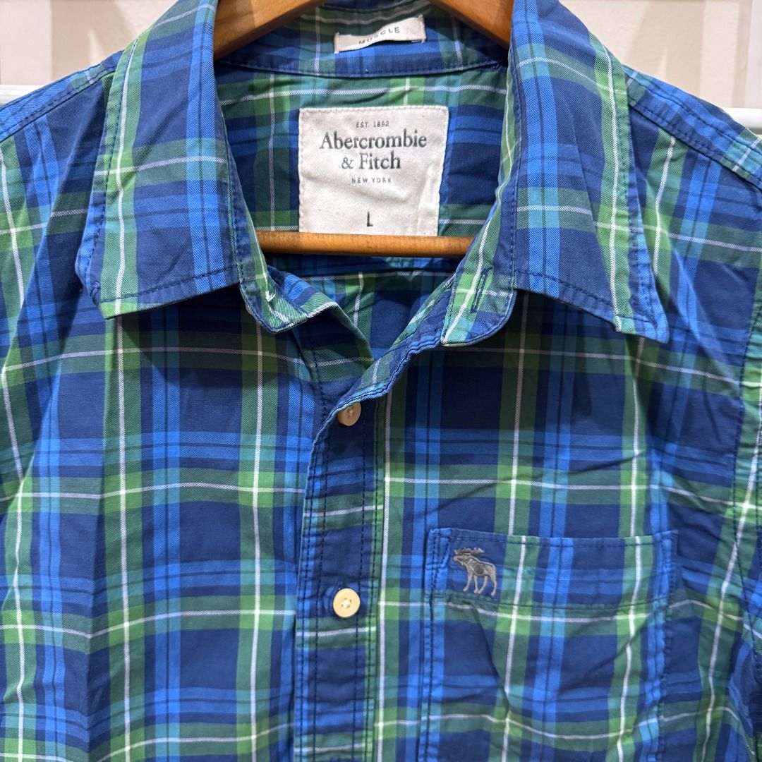 Abercrombie & Fitch Checkered Button Down Polo (Category: Formal Shirts) located in Manila. Submitted by destashedmnl2 (Listing ID 1461408814, Image 2). Description: 💫 FREE SHIPPING WITHIN METRO MANILA 💫 (₱500 & up worth of purchase via J&T) ✨ Size: M-L ✨ Measurement: W- 21.5" L- 28.5" 🩶 Message me for more info/photos. 😊 🩶 MOP: BDO/BPI/GCASH/GOTYME 🩶 MOD: -Lalamove (Same Day Delivery: Metro Manila and nearby provinces) -J&T ; starts at ₱50