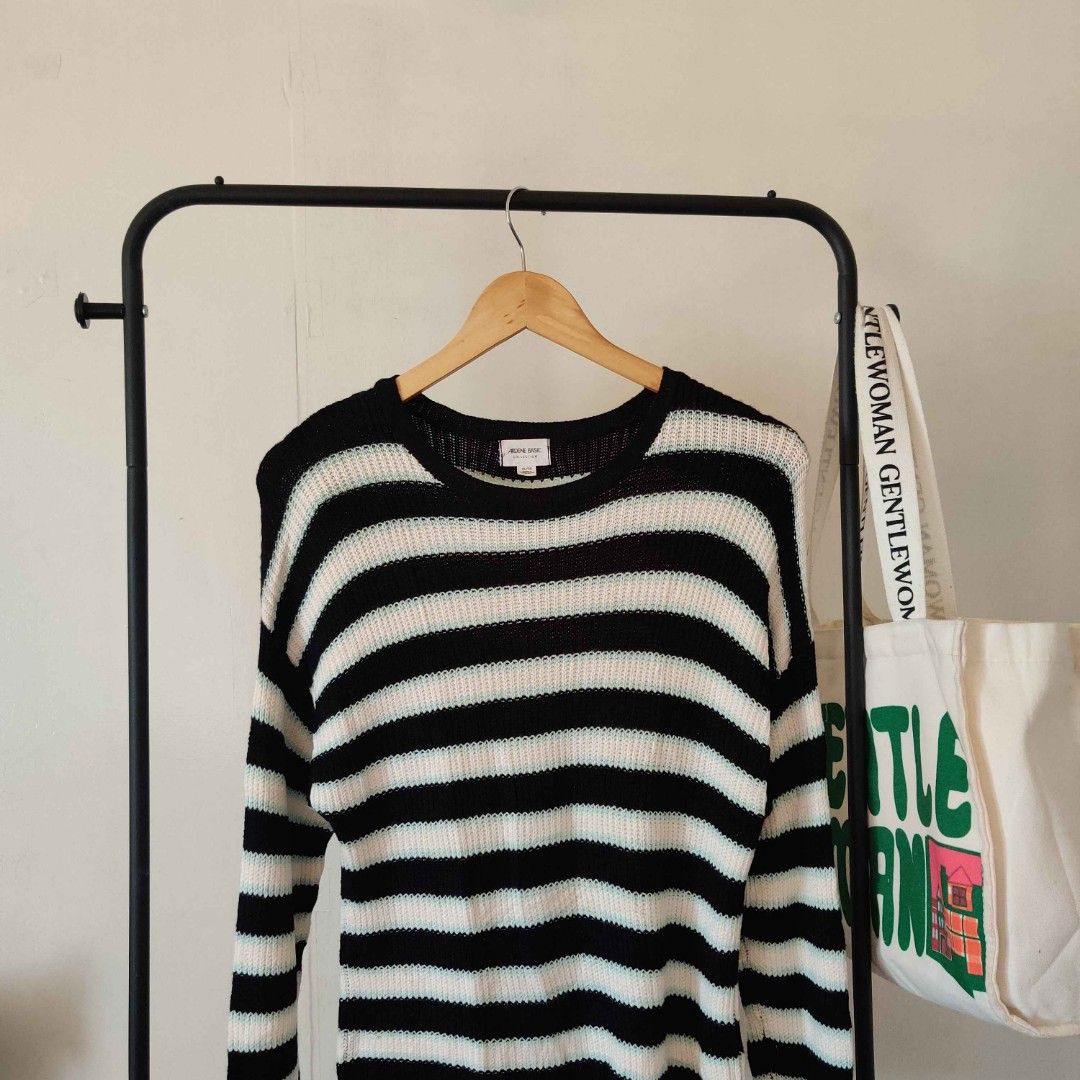 ABILENE BASIC COLLECTION Black and White Striped Sweater (Category: Longsleeves) located in Manila. Submitted by swishyyy (Listing ID 1461324998, Image 1). Description: ⁠ー price negotiable 🏷️ - Black and white striped knit sweater - Brand: Abilene Basic Collection - Style: Long sleeves, crew neck - Fit: Relaxed - Material: Soft knit - Versatile: Perfect for layering or wearing alone - Easy to style with jeans or skirts.