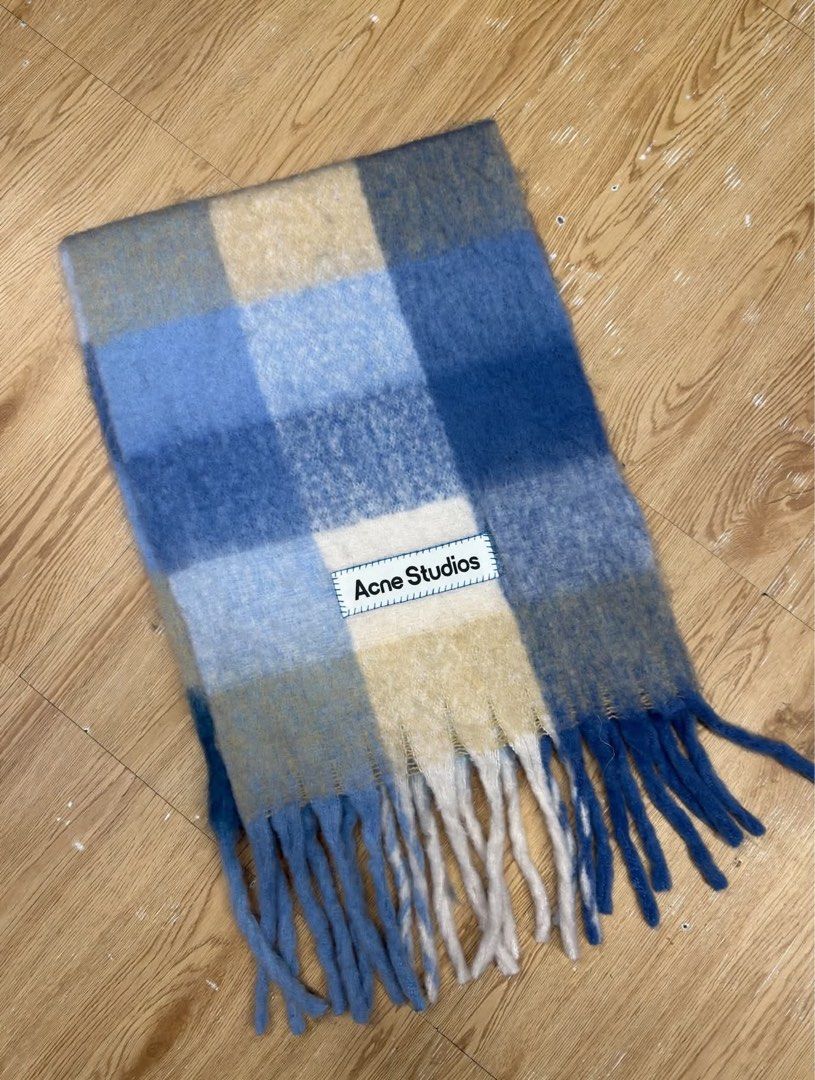 Acne Studios Scarf Blue (Category: Luxury Accessories) located in Manila. Submitted by tindero-ng-damit (Listing ID 1461514383, Image 1). Description: Name: Acne Studios Mohair Check Scarf Color: Blue No issue - Flawless Complete tags 🏷️.
