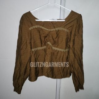 (Category: ) located in . Submitted by glitzngarments (Listing ID 1461426042, Image 1). Description: .